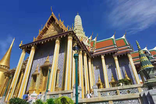 Sawadeeka, we were in Grang Palace