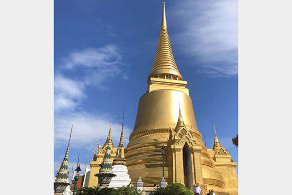 Sawadeeka, we were in Grang Palace2